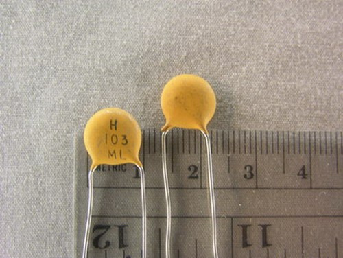 100 C.G.E. .01uF 500V 20% Ceramic Disc Capacitors  